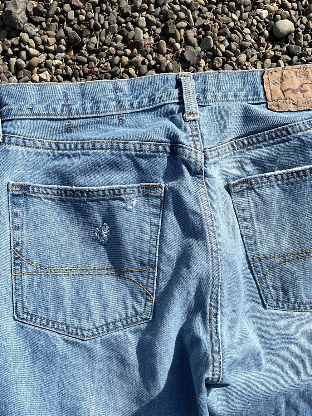Hollister Women’s Jeans 34x34 Light Wash Straight Leg Distressed Denim - Picture 6 of 6